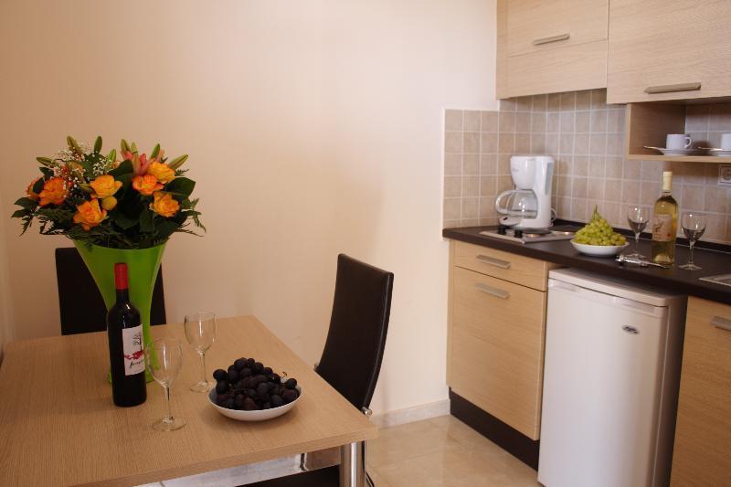 Eleana Boutique & Blue Infinity Apart Otel 3*