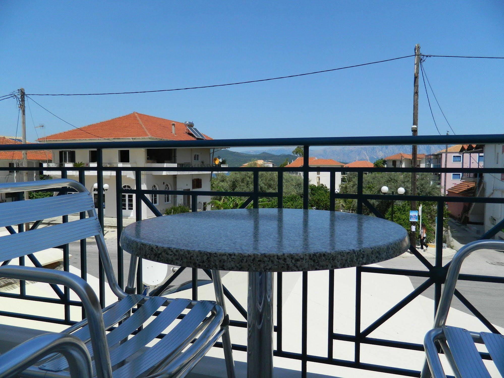 Apart Otel Eleana Boutique & Blue Infinity Nikiana
